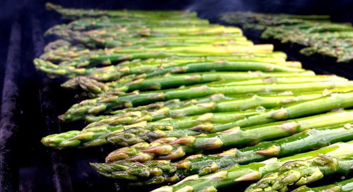 53Cd28A6B5Bbf Weber Blog Jeff Asparagus July2014