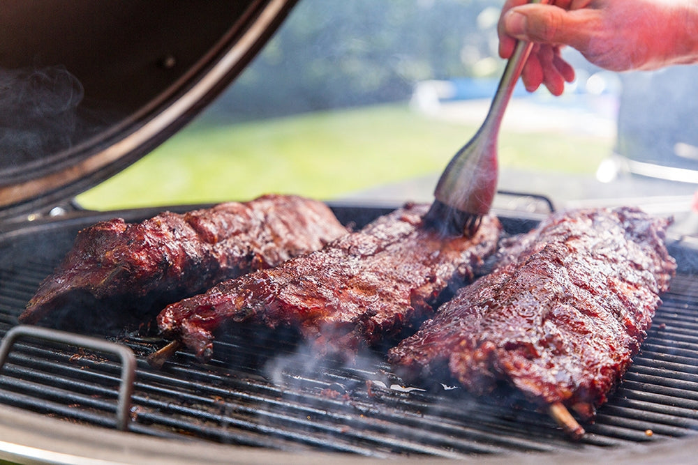 599Edbd621D0F Saucing Ribs On The Weber Summit Charcoal Grill 1000