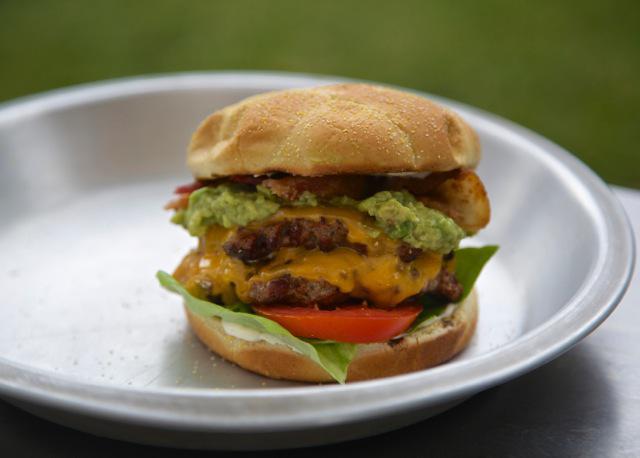 532C48C59Fa10 Webers Extreme Burger