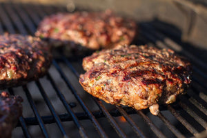 535E5D6C97F21 2014 04 Week 4 Bbq Month Lang Burger On Kettle 1 Photo Small