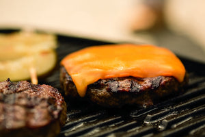 Tailgating 101 – Tailgate Burger Recipes - Weber Grills