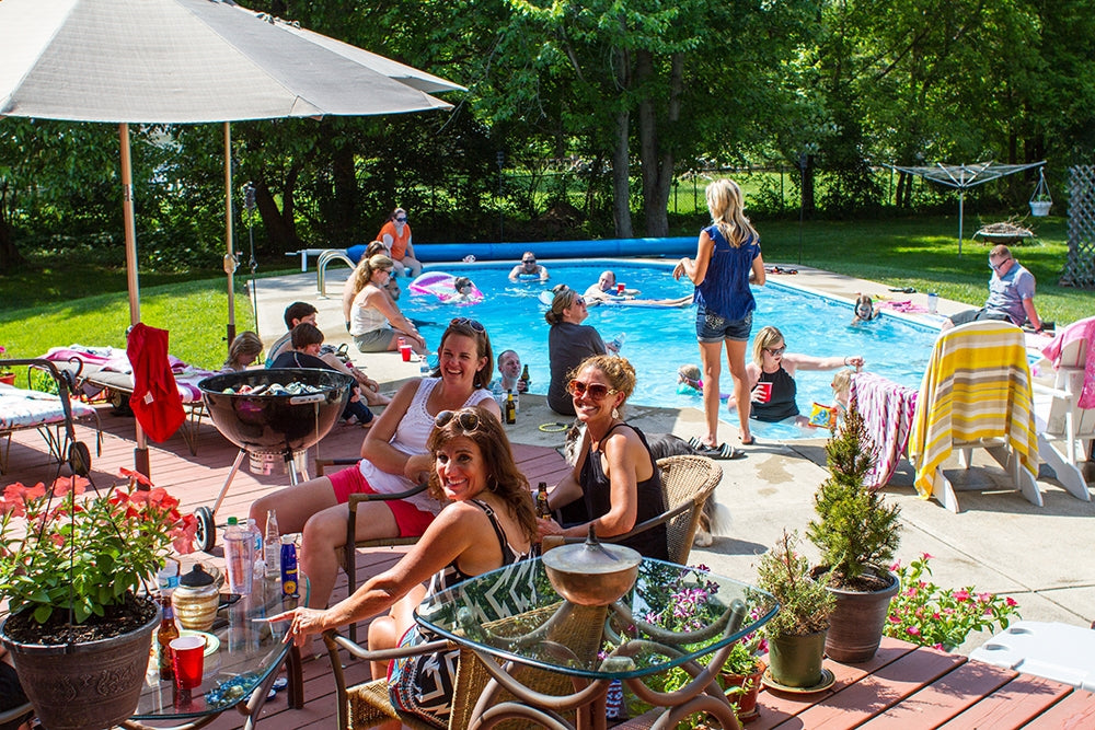 59A55Df12Daa5 Pool People 1000
