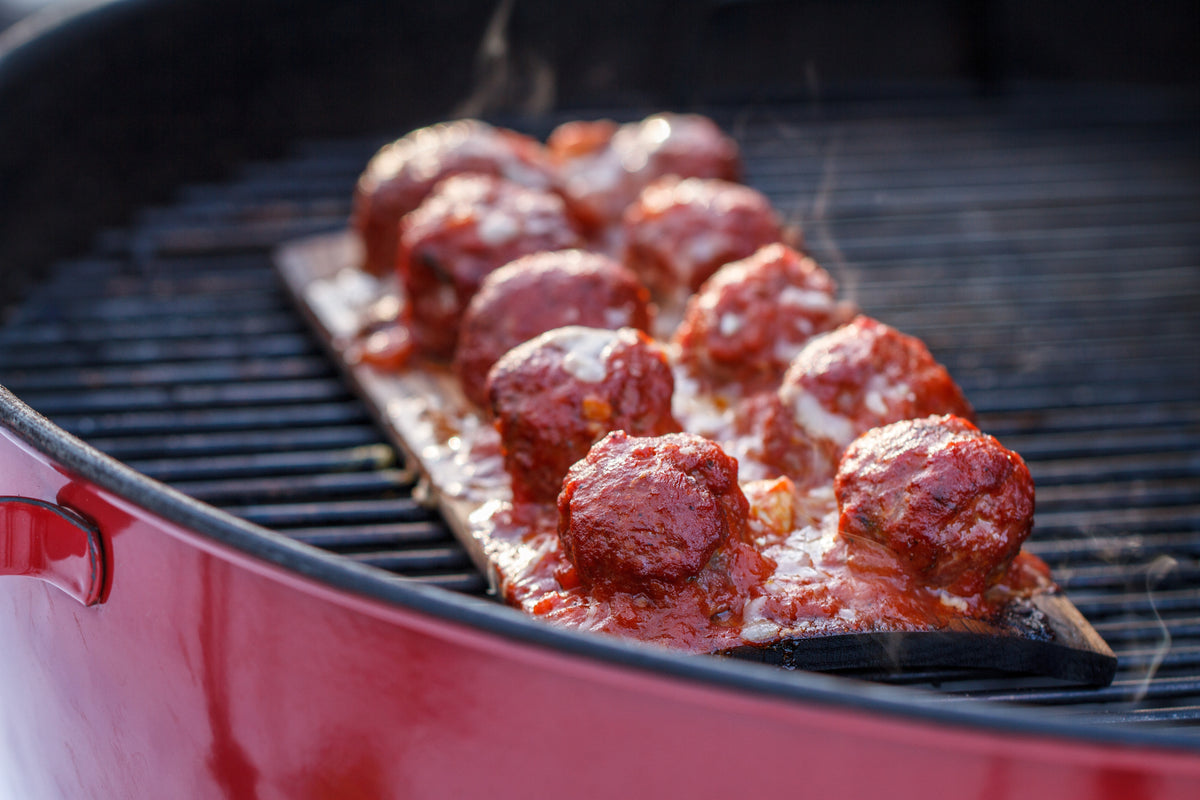 Planked Meatballs With Marinara Sauce 3
