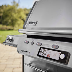 The touchscreen provides real-time temperature monitoring and guided grilling for more control while you cook.