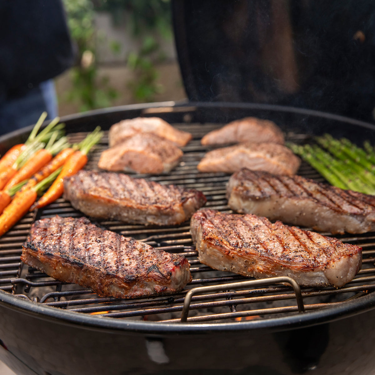 26” Master-Touch™ Charcoal Grill