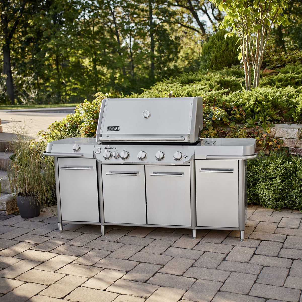 Summit® GC38 S Grill Center (Liquid Propane)