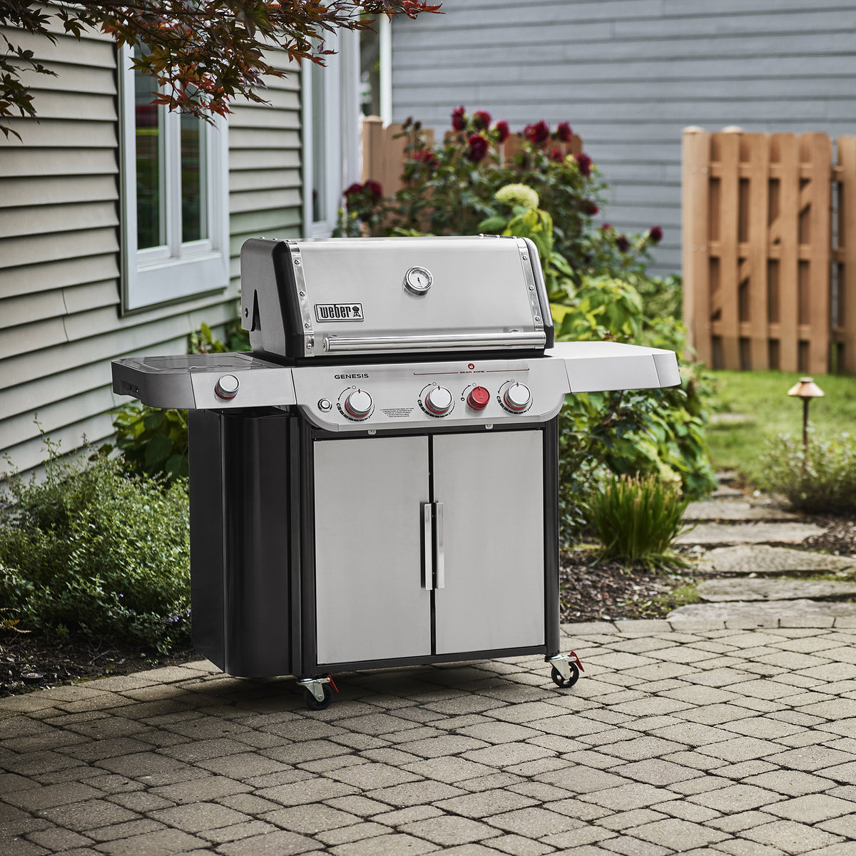 Genesis SP-S-335 Gas Grill