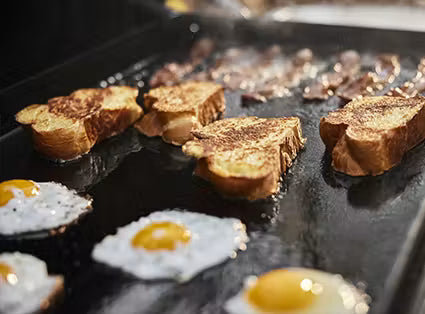 Even, edge-to-edge heat lets you cook food consistently no matter where you place it on the cooktop, without hot or cold spots.