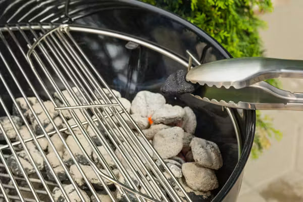 Tuck-Away lid holder offers a convenient place to nest the lid against the side of the bowl while cooking.