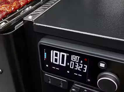 Easily set the temperature with the Weber Connect® digital LCD controller. The Rapid React™ PID heats the smoker to temp. in 15 minutes or less* and recovers heat quickly after the lid is opened.