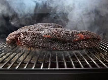 the-smoque-vent™-system-allows-smoke-to-circulate-around-food-for-deep-flavors-and-delicious-browning